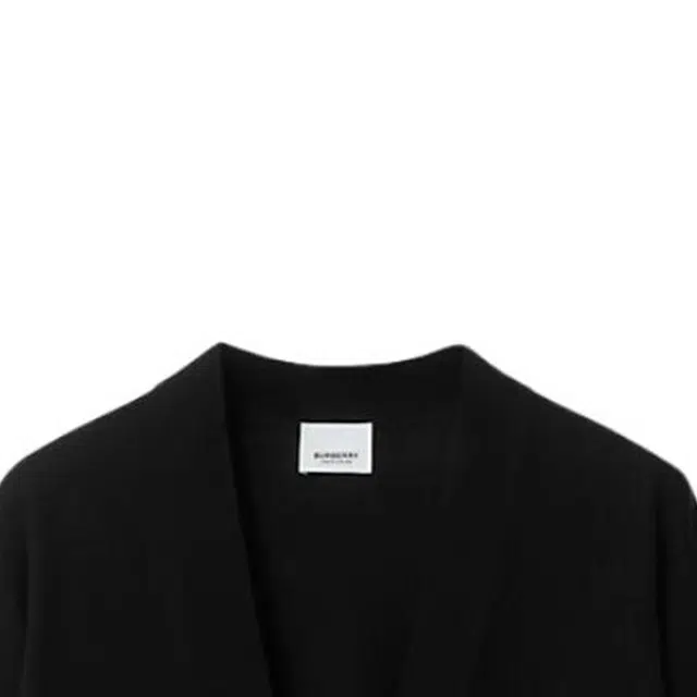 Burberry V