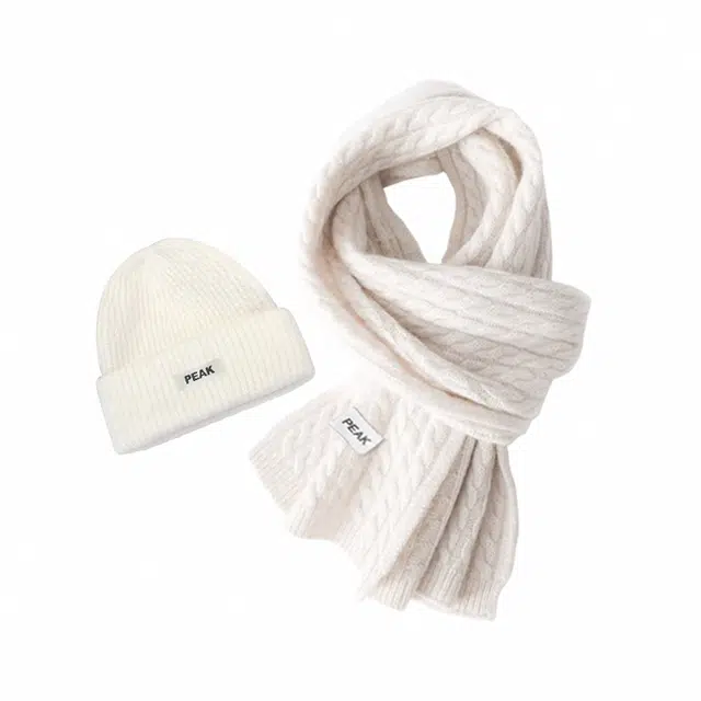 匹克 秋冬白色氛围感韩系百搭小香风 聚酯纤维 绒线围巾 男女同款情侣款 米白