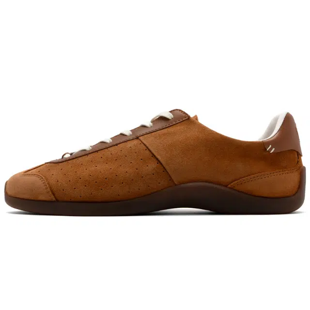 FOOT INDUSTRY Caramel Trainers