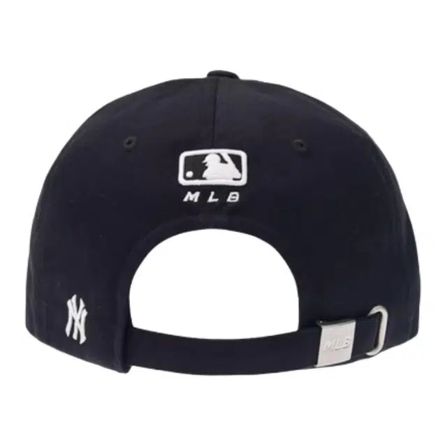 MLB -