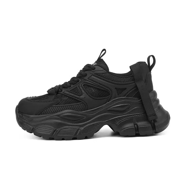 DAPHNE Low-Top Dad Sneakers