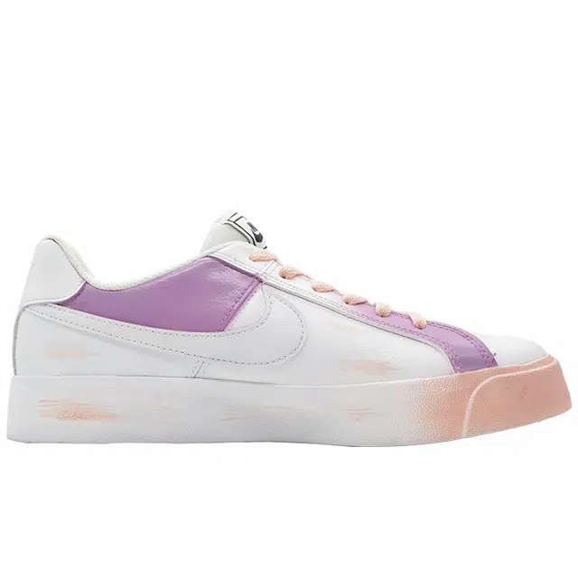 Nike Court Royale