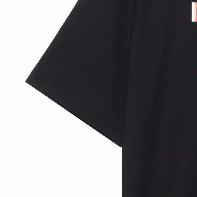 Burberry LogoT