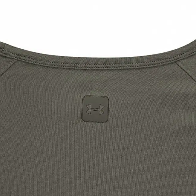 Under Armour T