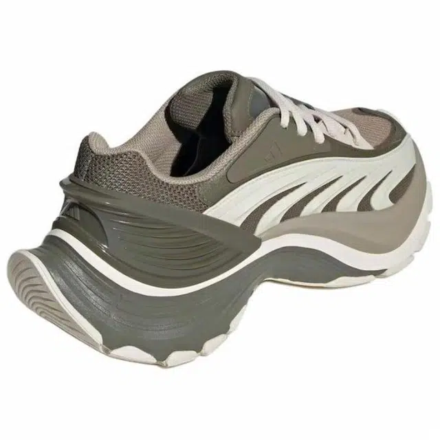 adidas XLG MTW