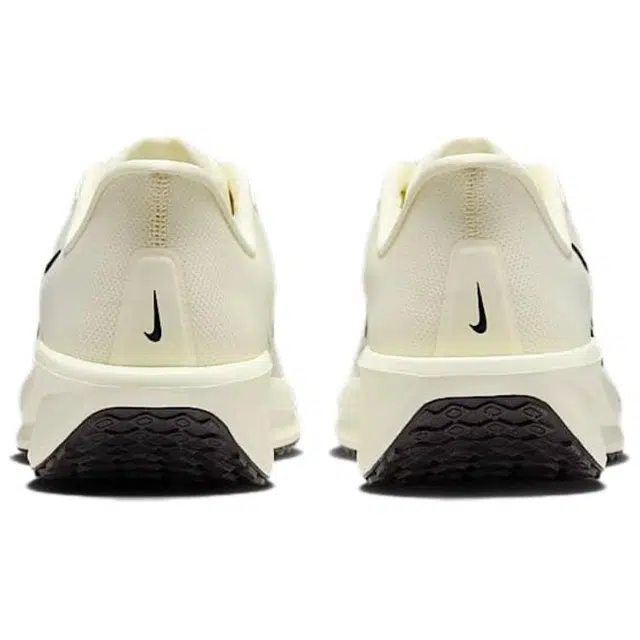 Nike Quest 6