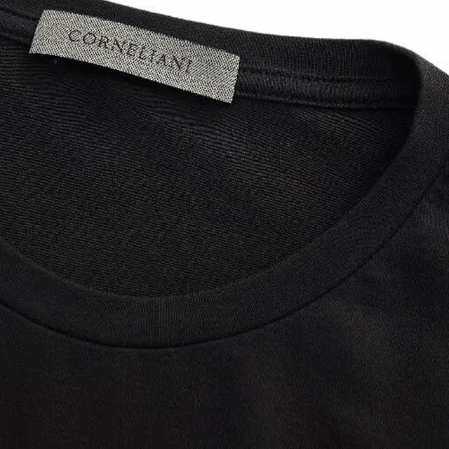 CORNELIANI T