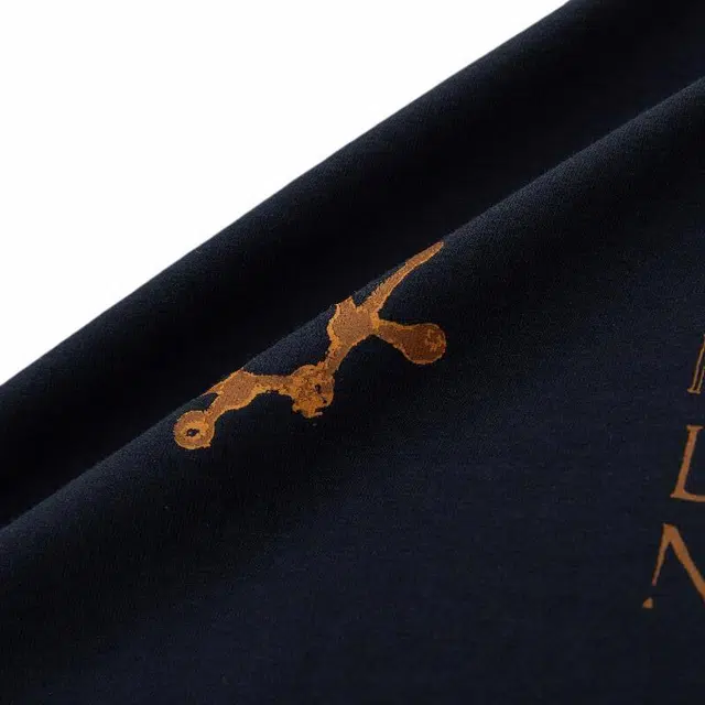 CORNELIANI T