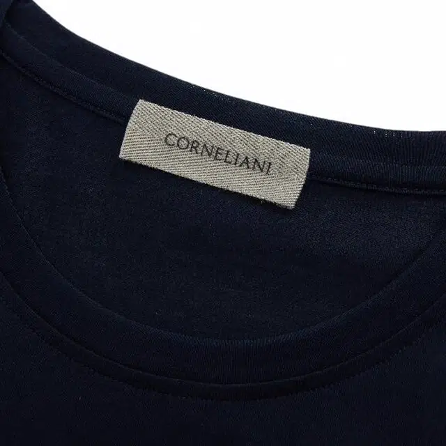 CORNELIANI T