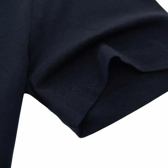CORNELIANI T