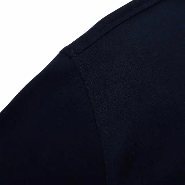CORNELIANI T