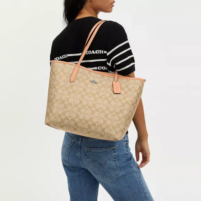 COACH City 33 Tote