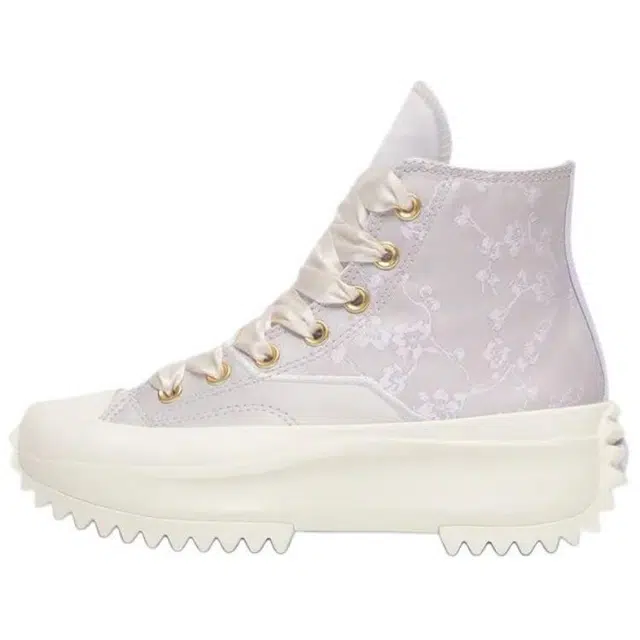 Converse Run Star Hike