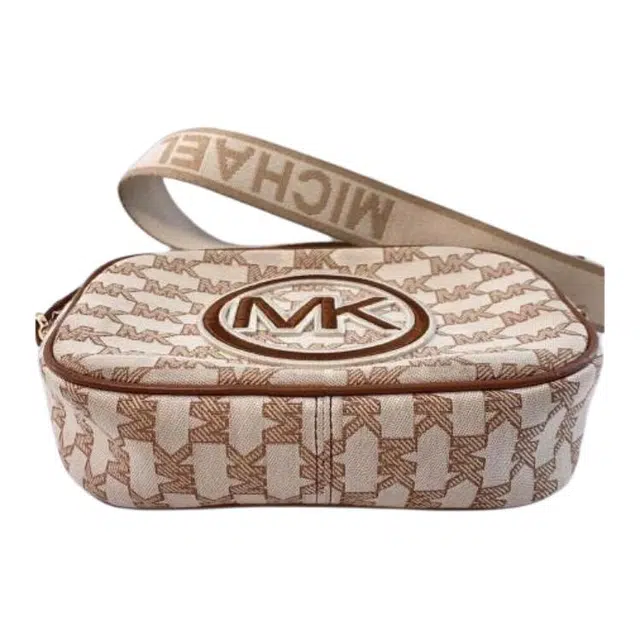 MICHAEL KORS MK Jet Set Travel Logo