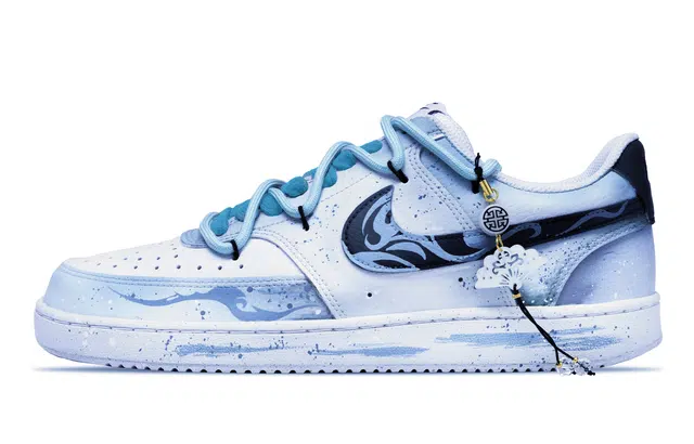 Nike Court Vision Low