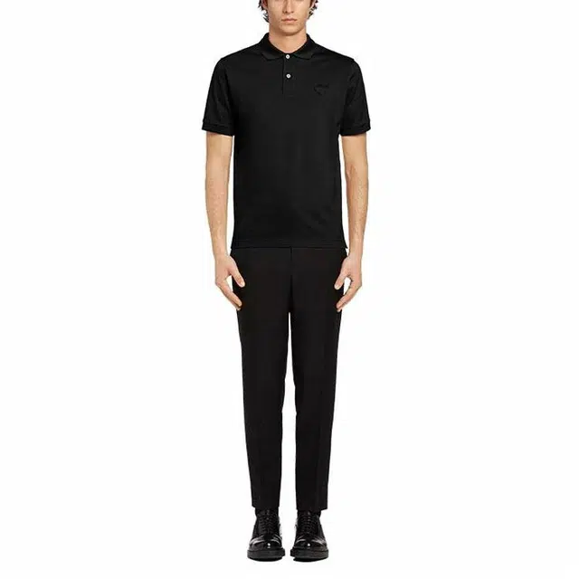 PRADA LogoPolo