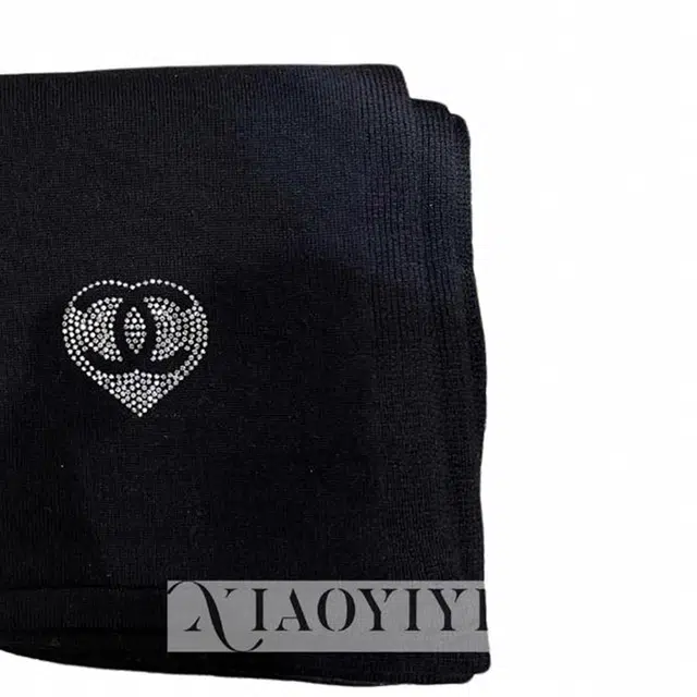 CHANEL -