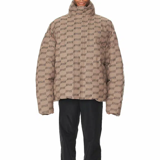 Balenciaga SS22 Logo