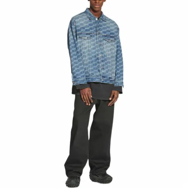 Balenciaga FW22 Logo