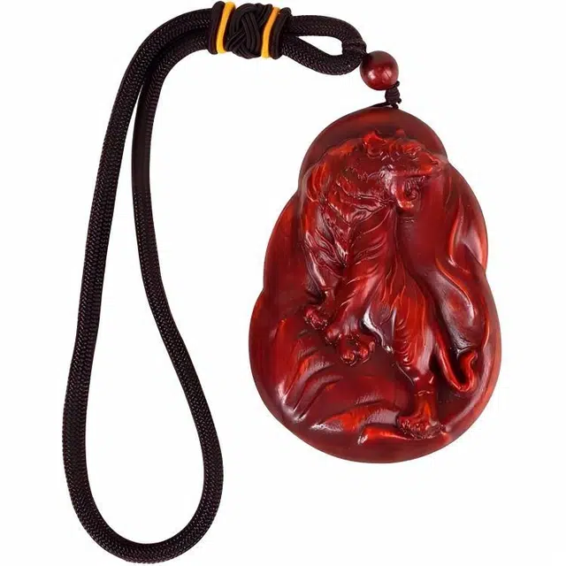 書卓 精雕细琢十二生肖守护神虎 时尚潮流气质优雅轻奢高级感 日常百搭小众设计感 招财进宝诸事顺遂#好运 檀木 把件 男女同款情侣款