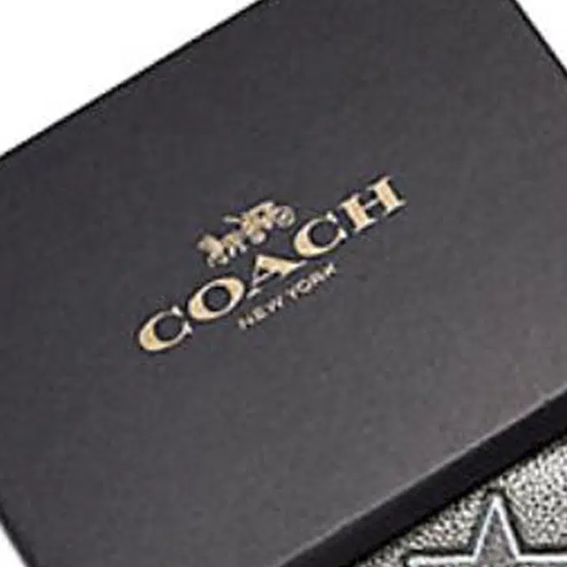 COACH Boxed 16