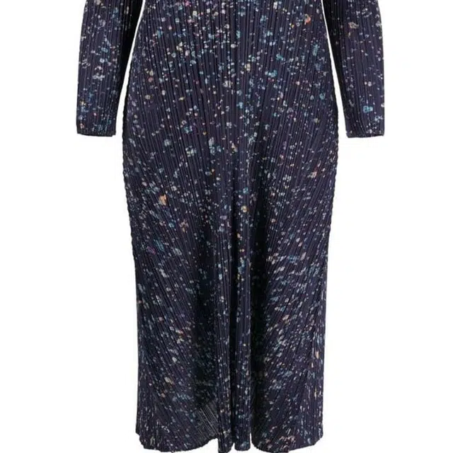 PLEATS PLEASE ISSEY MIYAKE SS23