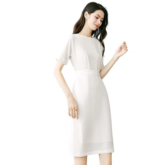 晚白 圆领褶皱收腰连衣裙 女款 白色