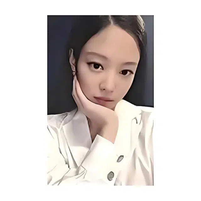 YG Entertainment BLACKPINK JENNIE WVS