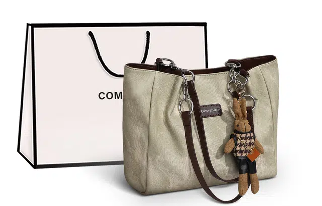 COMELY Tote