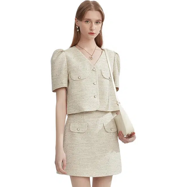 Caroline SS24 V