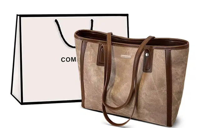 COMELY Tote