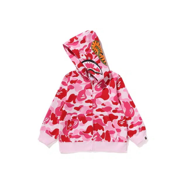 A BATHING APE FW24 WGM