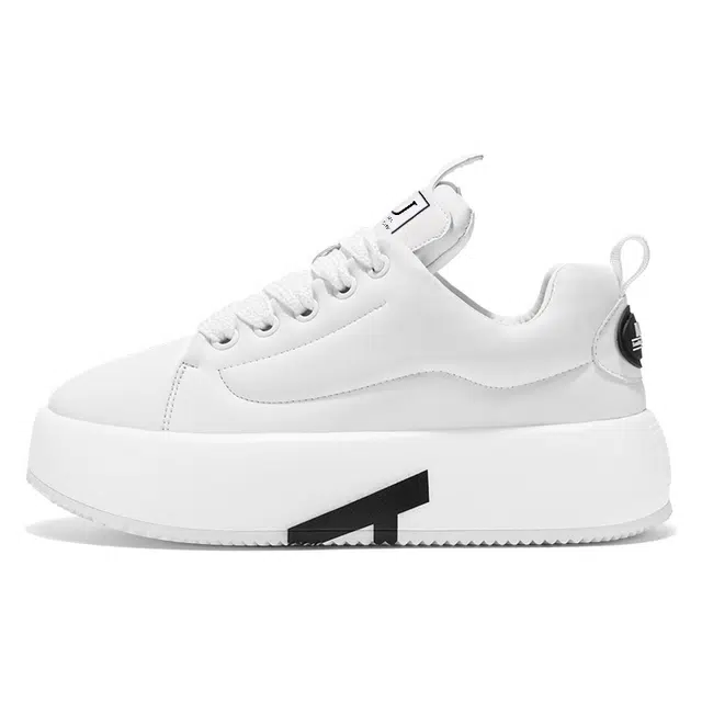 URBAN AUTHENTIC