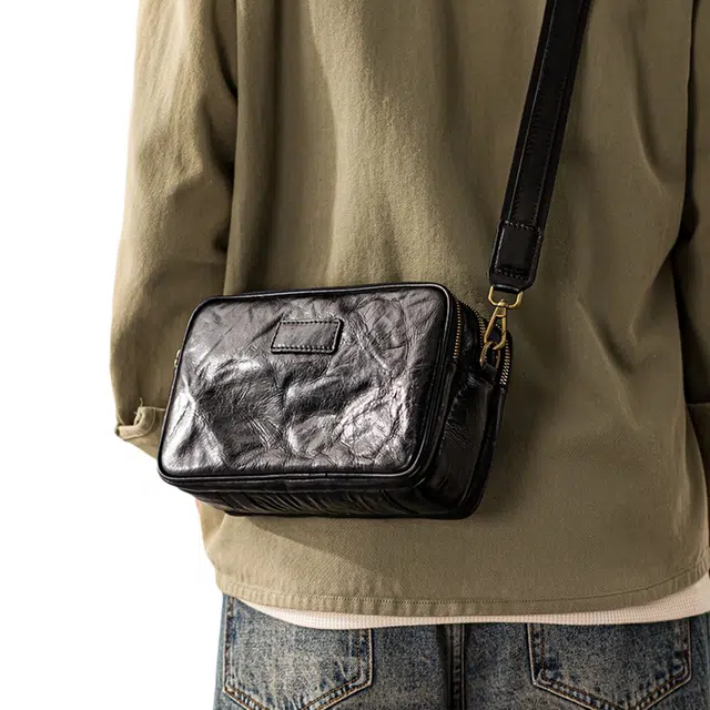 后步 小众设计多功能褶皱休闲通勤百搭潮流 牛皮 单肩包 男款 多色