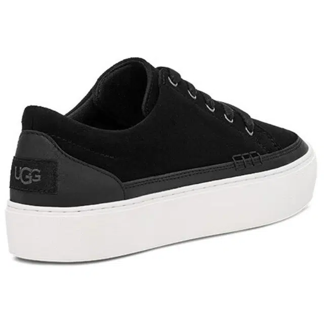 UGG Cakewalk