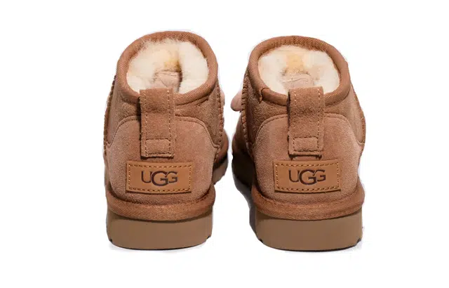 UGG CLASSIC ULTRA MINI