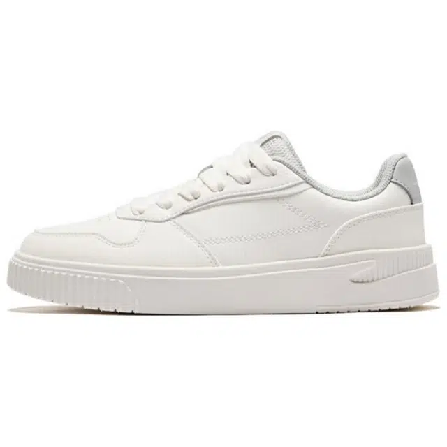 鸿星尔克 飞絮 舒适百搭 包裹性防滑耐磨 低帮 板鞋 女款 白灰