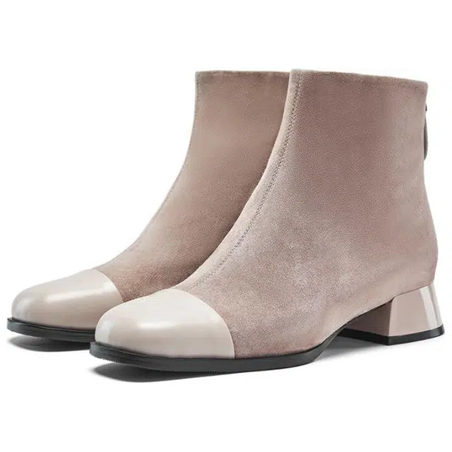 NINE WEST