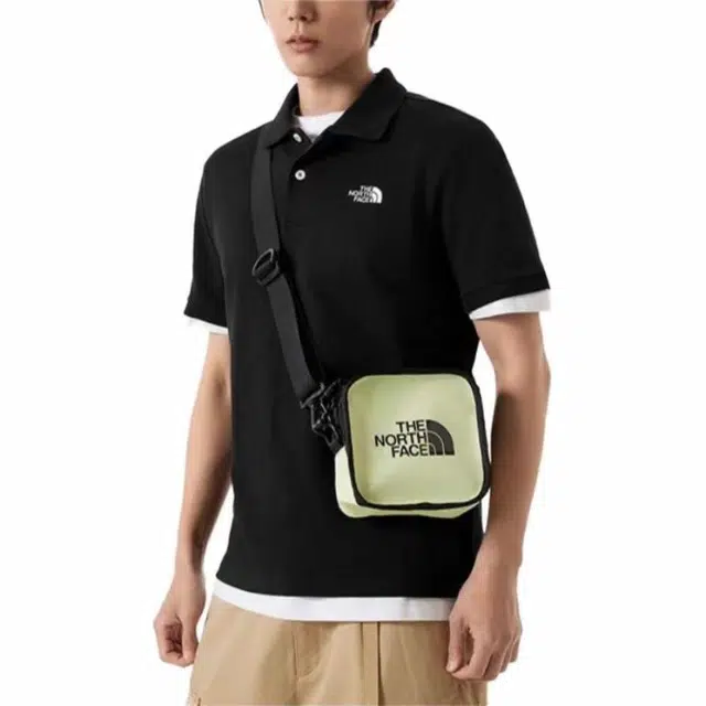 THE NORTH FACE Polo