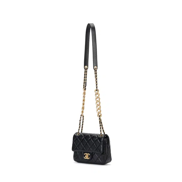CHANEL Flap