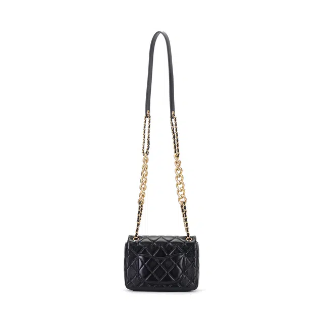 CHANEL Flap