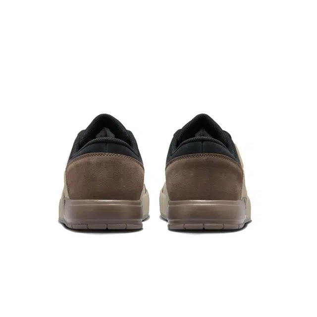 Jordan Nu Retro 1
