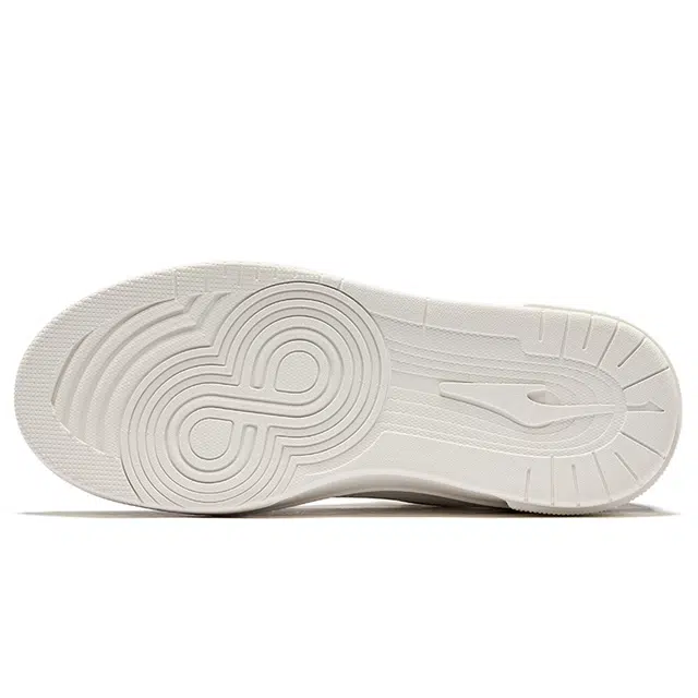 鸿星尔克 天和 合成革 经典百搭 轻便防滑 低帮 板鞋 女 微晶白正黑