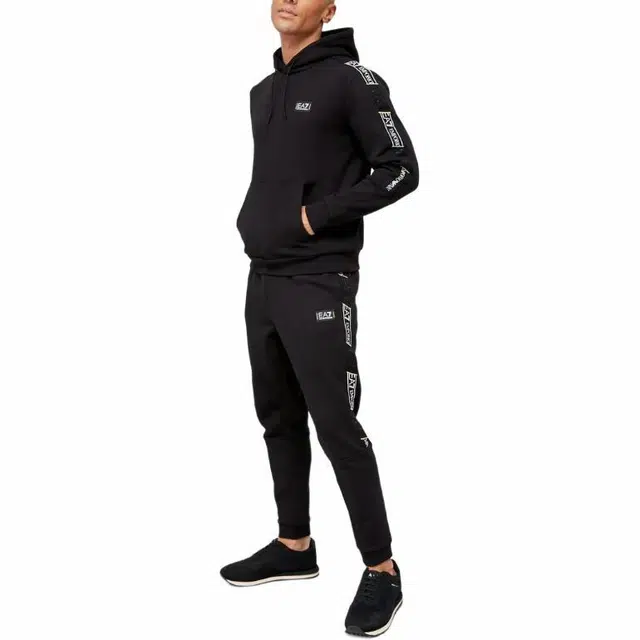 EMPORIO ARMANI EA7 Logo