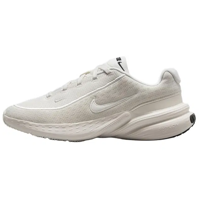 Nike Uplift SC