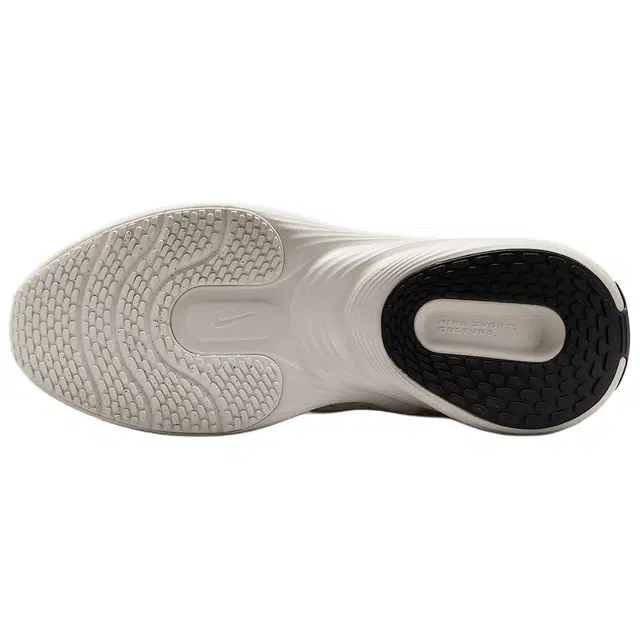 Nike Uplift SC