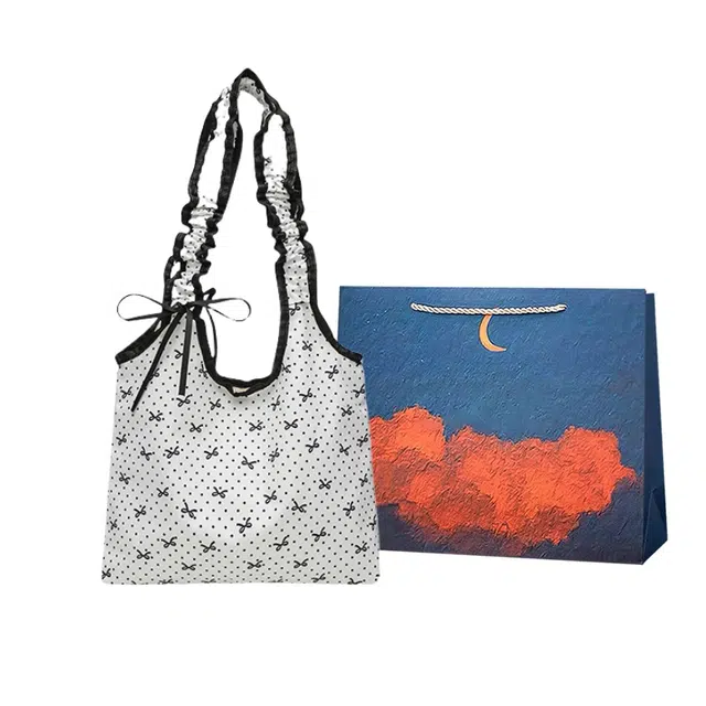 爱尔绅特 韩系小众蝴蝶结波点甜美 帆布 帆布包单肩包 常规 女 白色