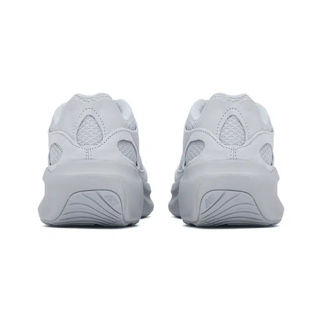 New Balance Warped Runner