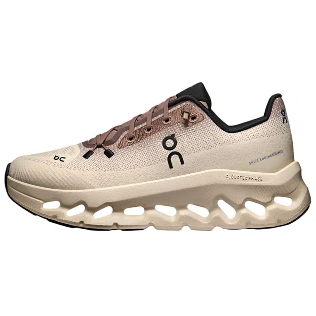 On Cloudtilt WMNS