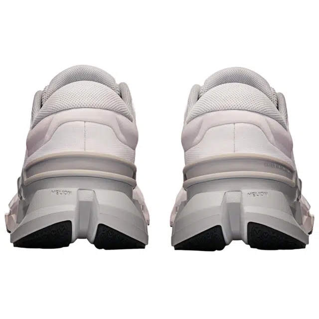 On Cloudflyer 5 WMNS